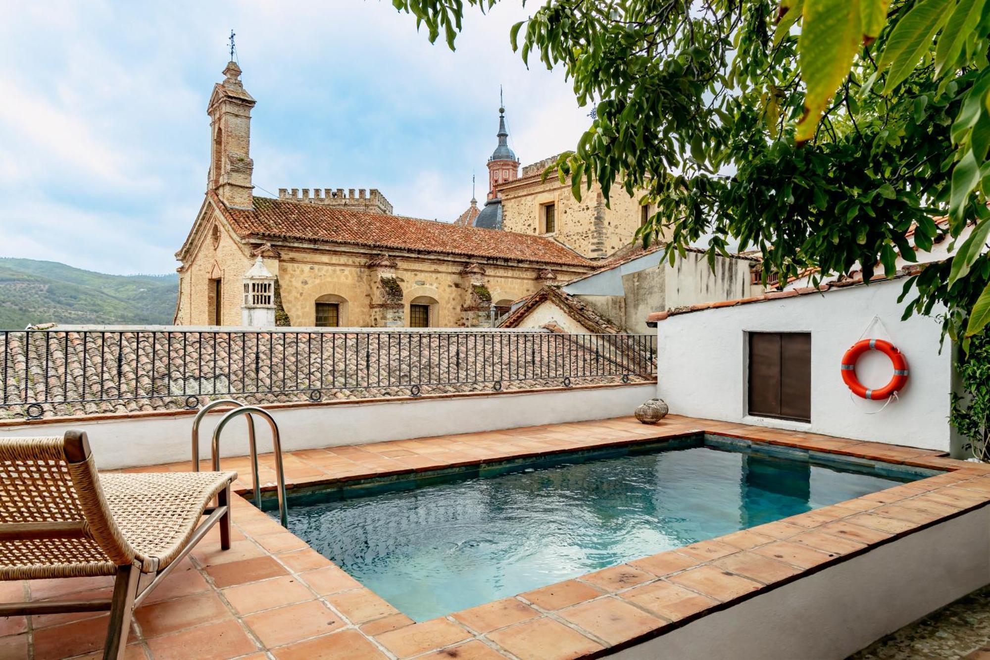 Apartamentos Turisticos El Patio Del Nogal غوادالوبي المظهر الخارجي الصورة