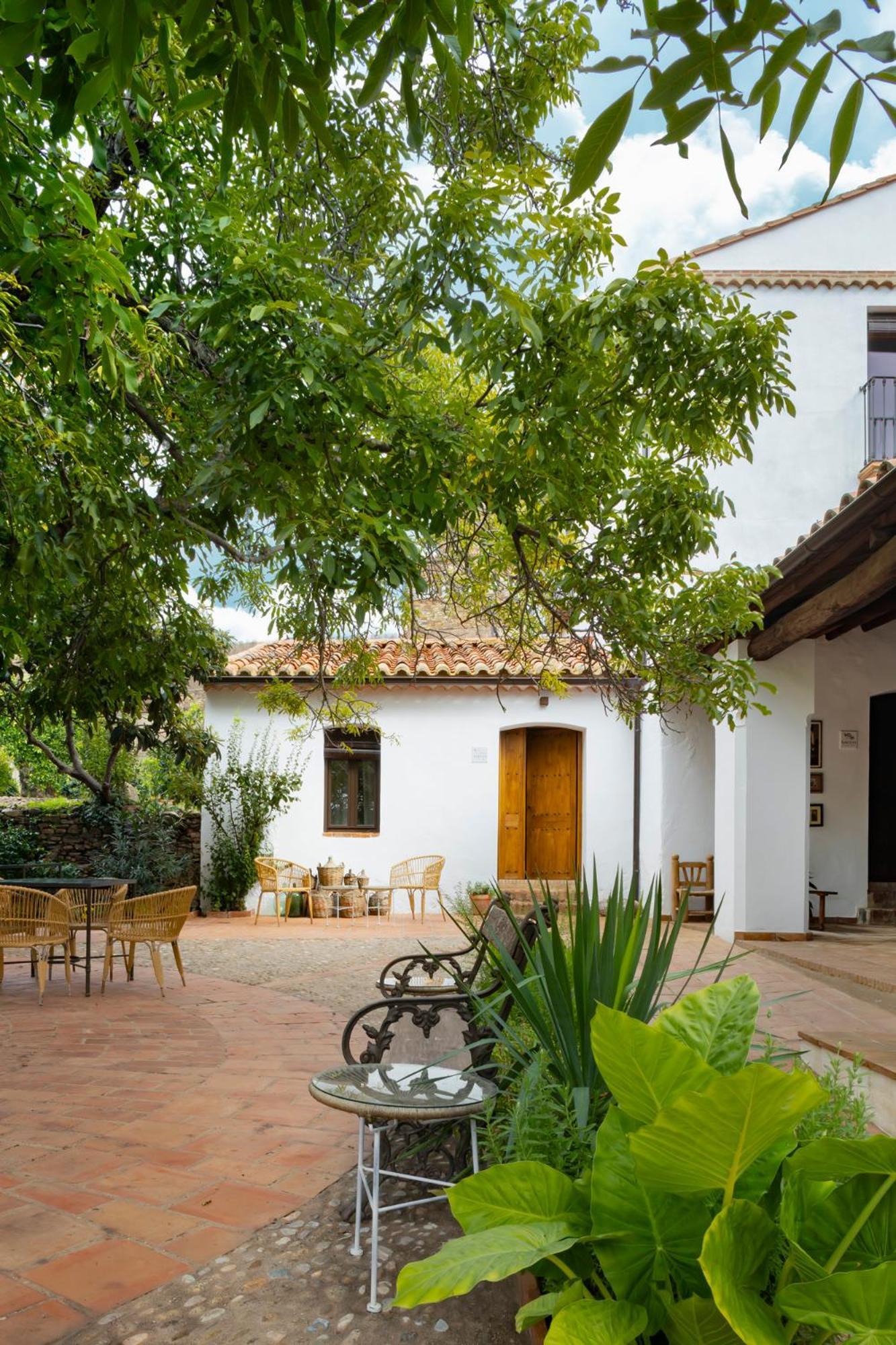 Apartamentos Turisticos El Patio Del Nogal غوادالوبي المظهر الخارجي الصورة