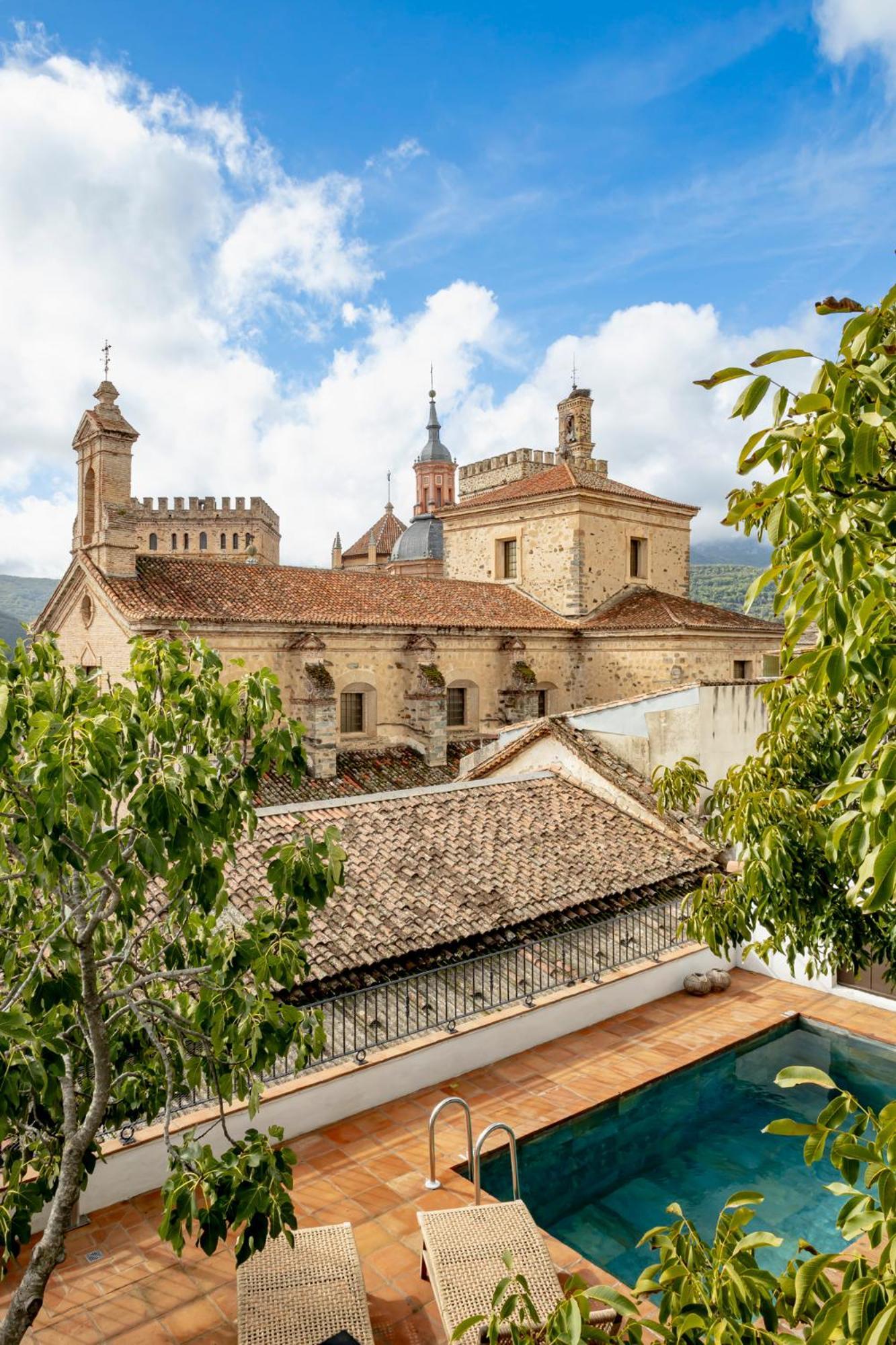 Apartamentos Turisticos El Patio Del Nogal غوادالوبي المظهر الخارجي الصورة
